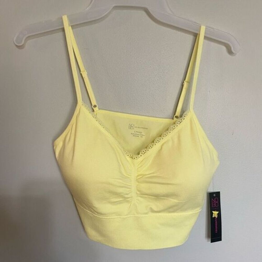 New‎ women’s sports bra, size large